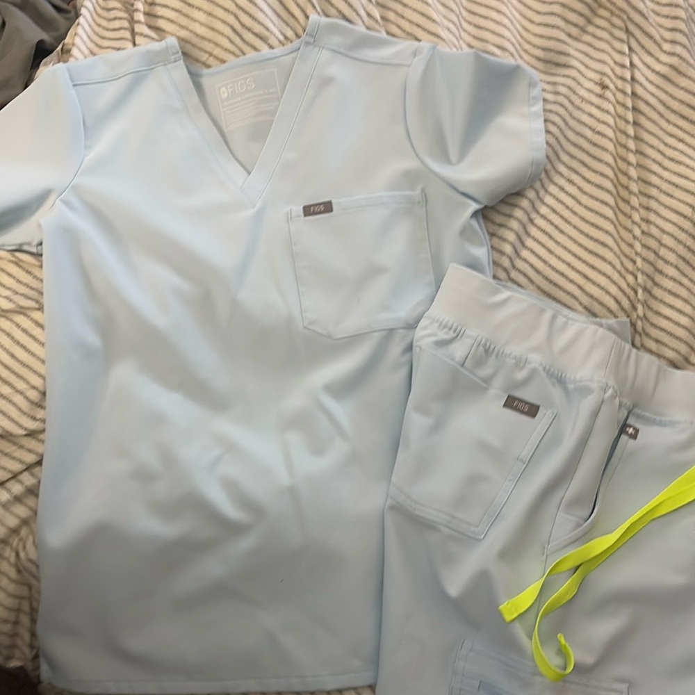 Figs scrub set